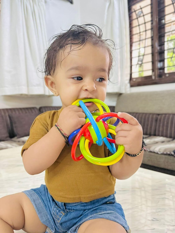 BluBasket Baby Teether Tube Ball Loopi Toy Sensory Teething Toys for Babies Baby teether Teether(Multicolor)