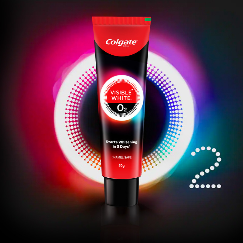 Colgate Visible White O2 for noticeably whiter teeth starting in 3 days Whitening Toothpaste(50 g)