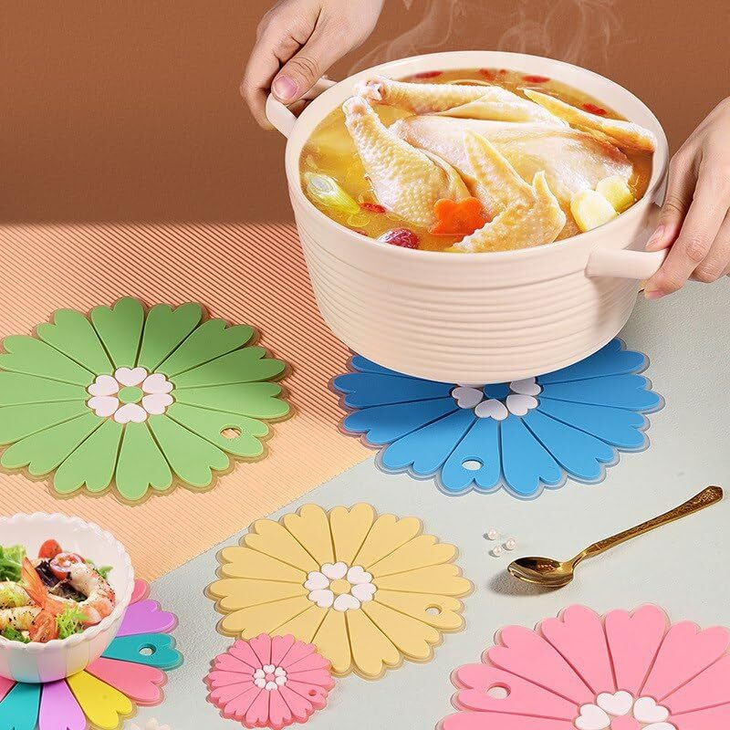 IVYLA Heat Resistant Silicone Trivet Mats Sunflower Hot Pot Holder Pads Durable Non-Slip Serving Mat for Hot Dishes Trivet(Pack of 1)