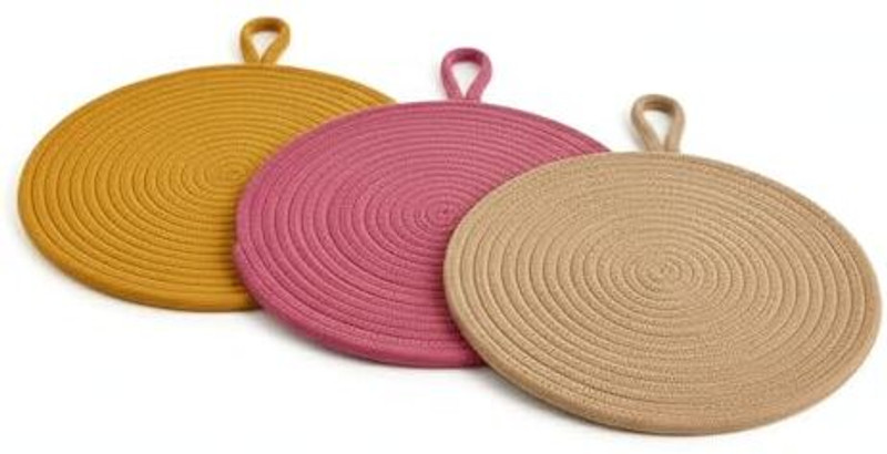 Bobbiny Round Trivet Mats for Hot Dishes with Hanging Loop Set of 3 with 18 cm Diameter macrame Trivet(Pack of 3)