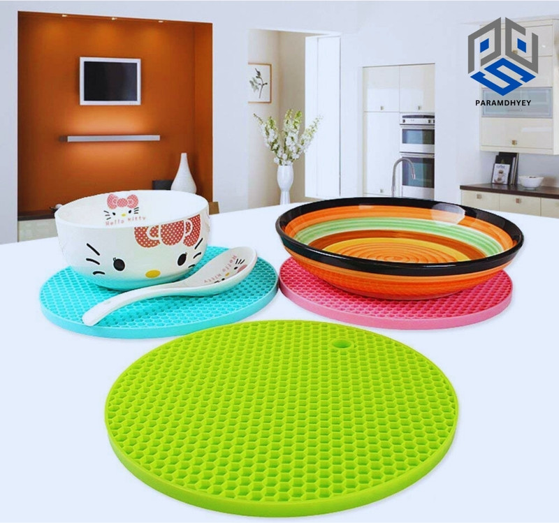 PARAMDHYEY Silicone Pot Holder and Oven Mitts, Multipurpose Non-Slip Insulation Round Polyvinyl Chloride Trivet(Pack of 2)
