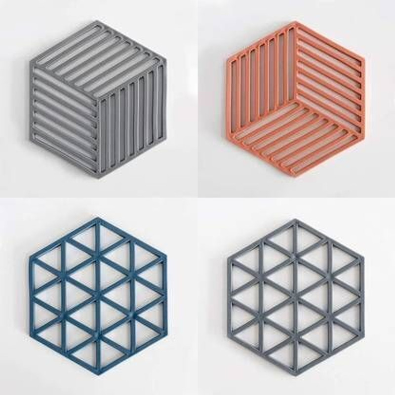Divyanshi Trivet Mats for Hot Dishes, Heat-Resistant Pot, Multipurpose Non-Slip Kitchen pvc Trivet(Pack of 4)