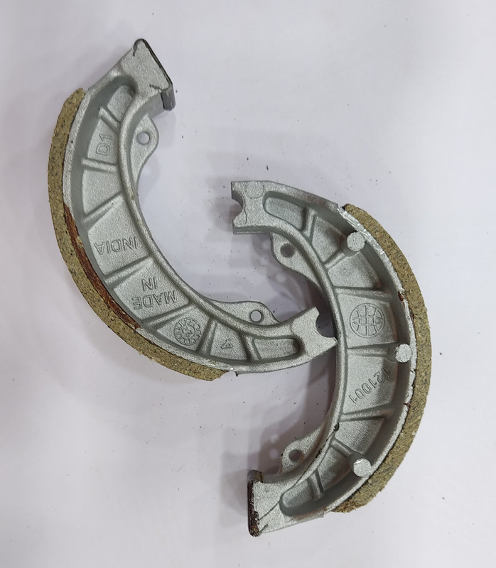 Gatyen Front and Rear drum brake shoe 110mm for all electric scooter , tunwal ,hero Rear Brake Shoe(Plain Hero, NA 450)