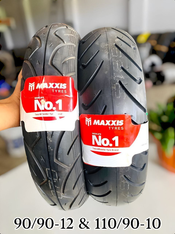 Maxxis Limited Edition 110/90-10 & 90/90-12 M6309 & M6220 Front & Rear Two Wheeler Tyre(Street, Tube Less)