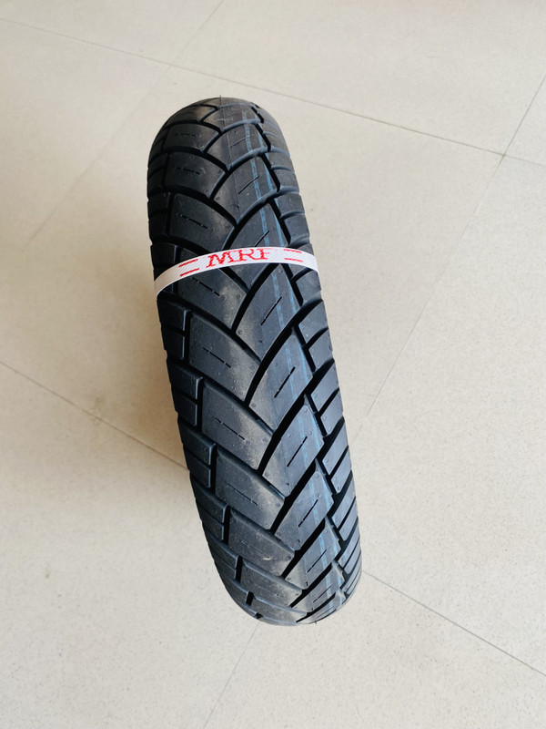 MRF 90/100/10 ZAPPER C1 TUBELESS SCOOTY TYRE Front & Rear Two Wheeler Tyre(Street, Tube Less)