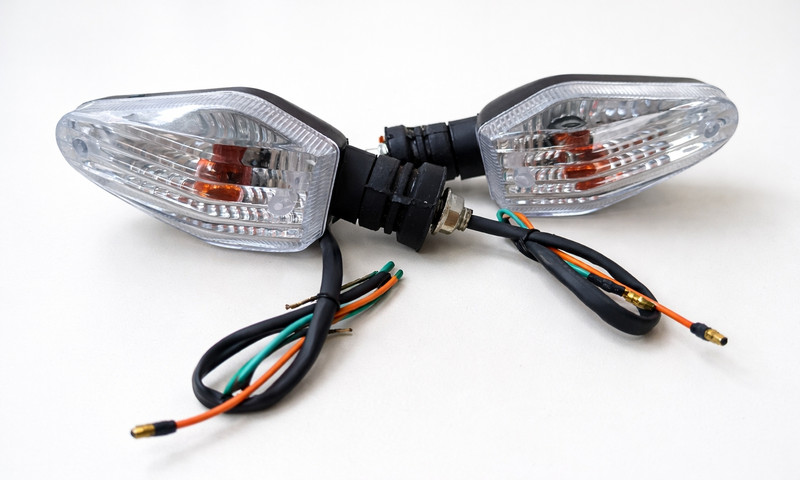 AKCMOTO Side, Rear, Front Halogen Indicator Light for TVS Pheonix, Star City, Victor New(Amber)