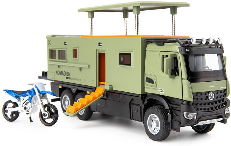 deoxy Big 1:24 Nomadison Rv Die Cast Model Car with Door Opening Engine Hood & Trunk(Green, Pack of: 1)