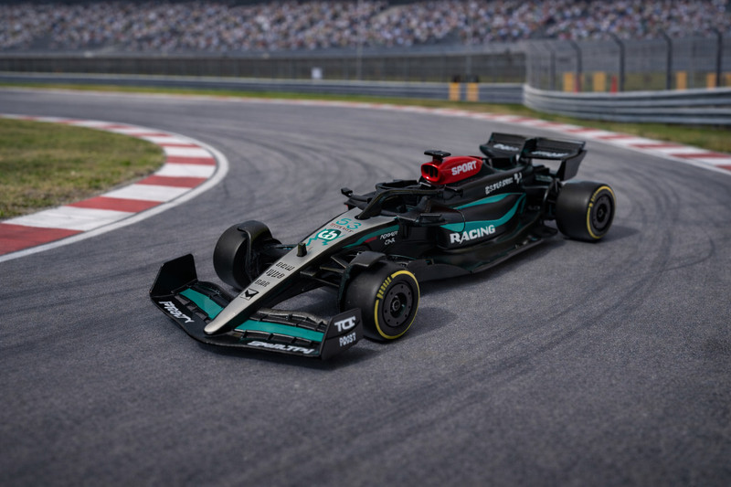 Skyline Hub 1:43 Scale F1 Racing Car Toy Diecast Model Mini Speed Car Black Green(Green, Pack of: 1)
