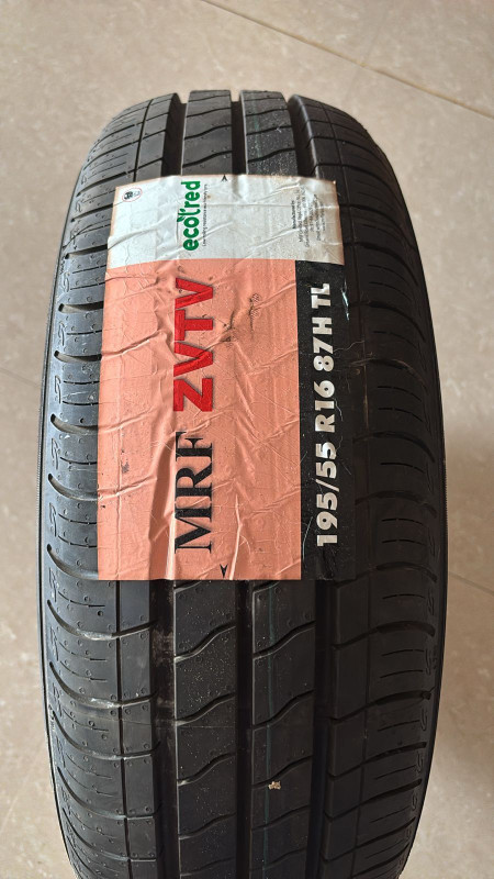 MRF 195/55R16 ZVTV 87H TUBELESS TYRE 4 Wheeler Tyre(195/55R16 87H TUBE LESS TYRE, Tube Less)
