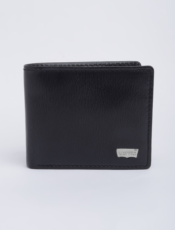 LEVI'S Men Casual Black Genuine Leather Wallet(2 Card Slots)