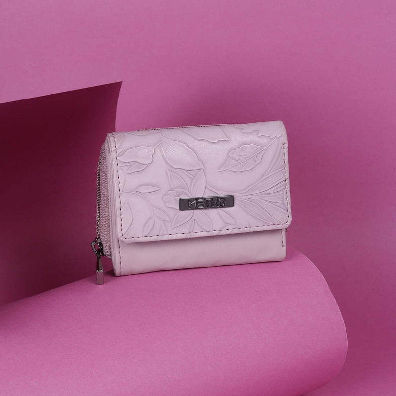 METRO Women Casual Purple Artificial Leather Wallet(1 Card Slot)