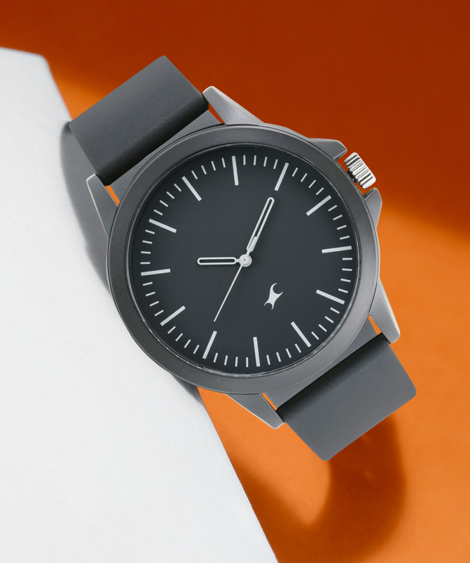 Fastrack 38024PP25 Minimalists Analog Watch - For Men