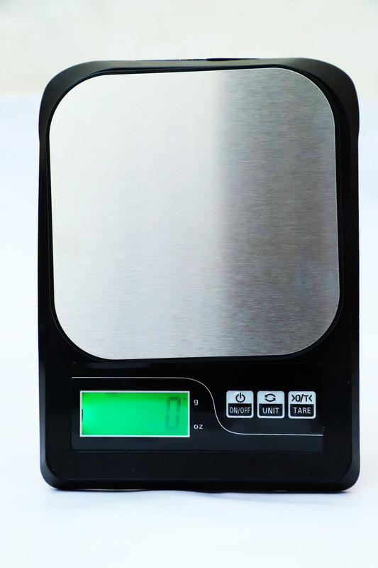 Skeisy KATA,SF-413 MINI WEIGHING MACHINE CAPACITY UP TO 10KG/1GM, OPERATE AA BATTERY Weighing Scale(Black, STEEL)