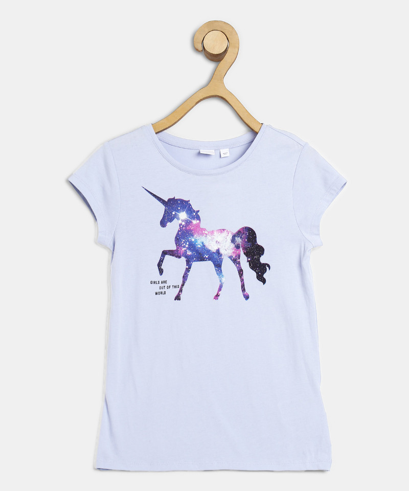 gap horse shirt