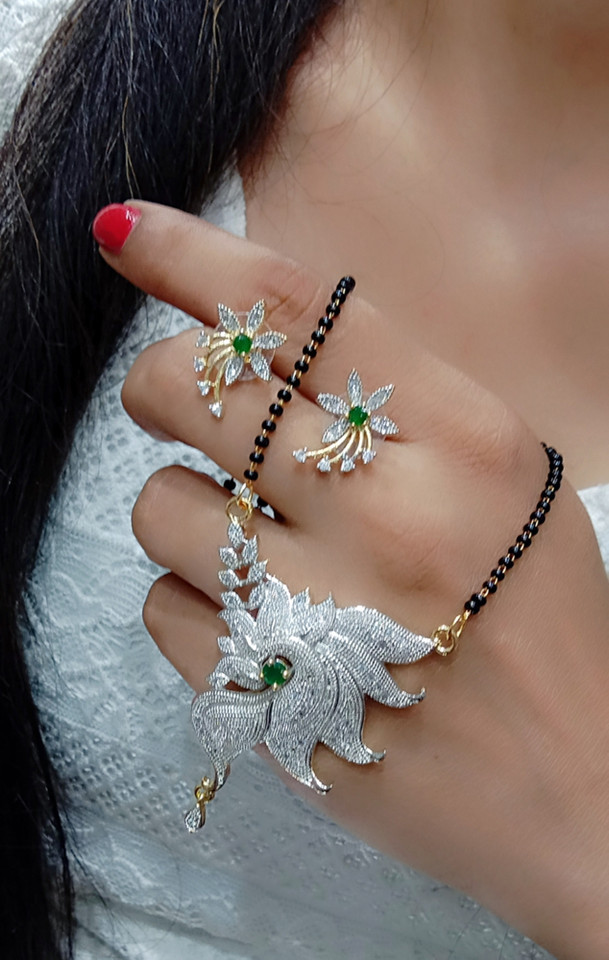 Ladymania Alloy Golden Choker 2024 www.alhudapk