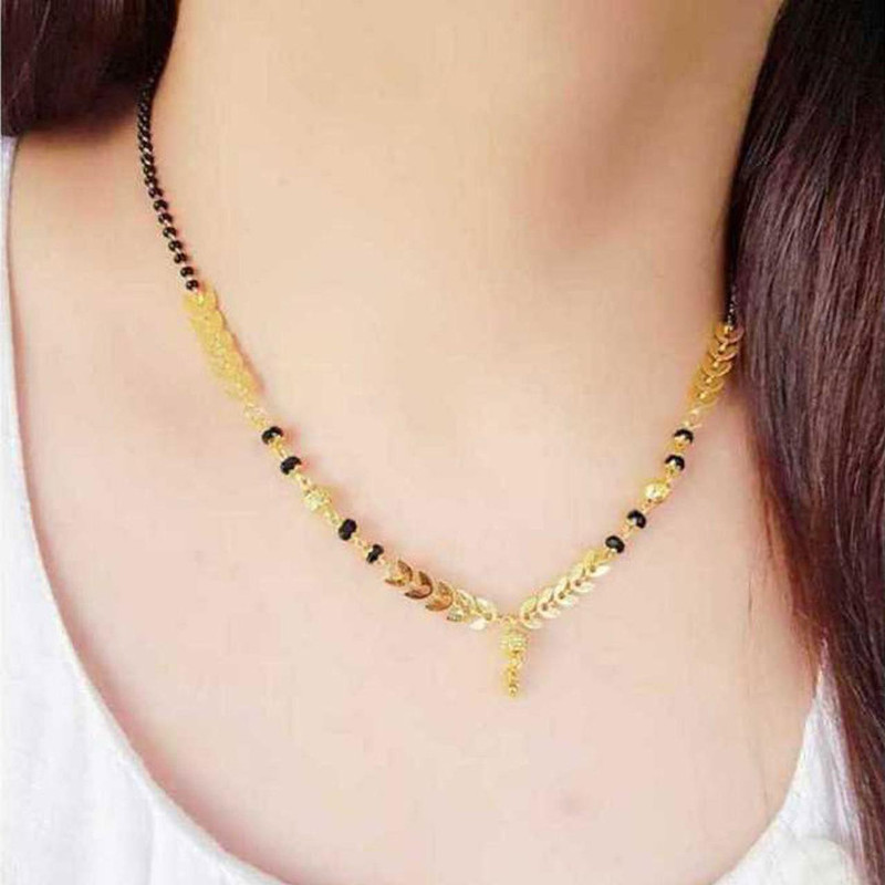 Sadnya Stylish Leaf Design Fashionable 