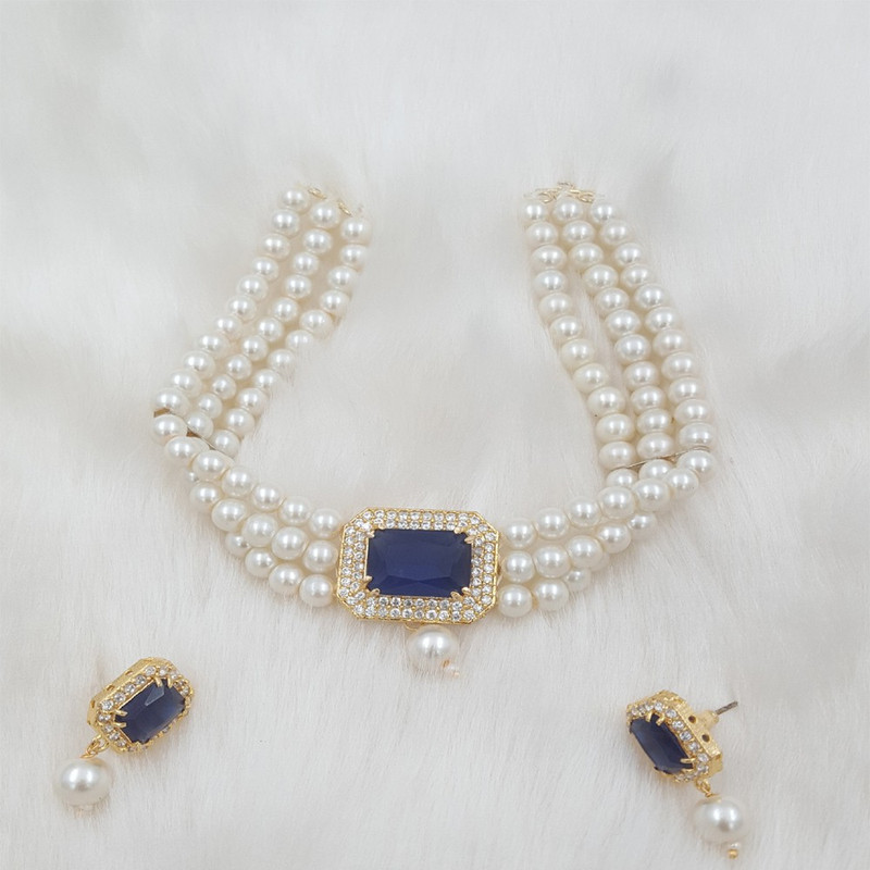 Shiny Pearls Beads Bronze Choker Price 