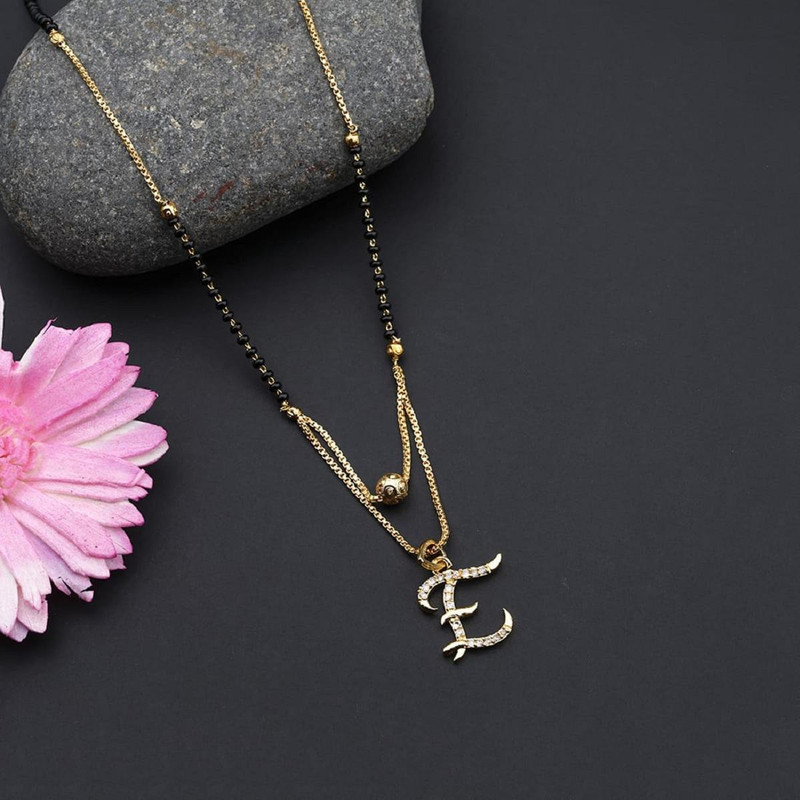 letter gold plated pendant locket 