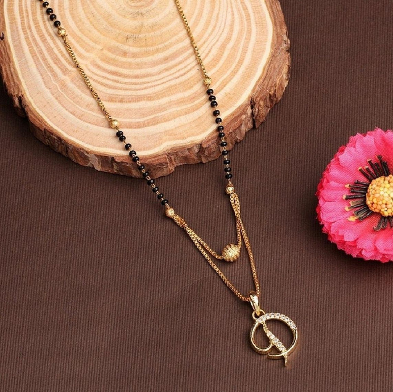Jewel WORLD D Letter mangalsutra Gold 