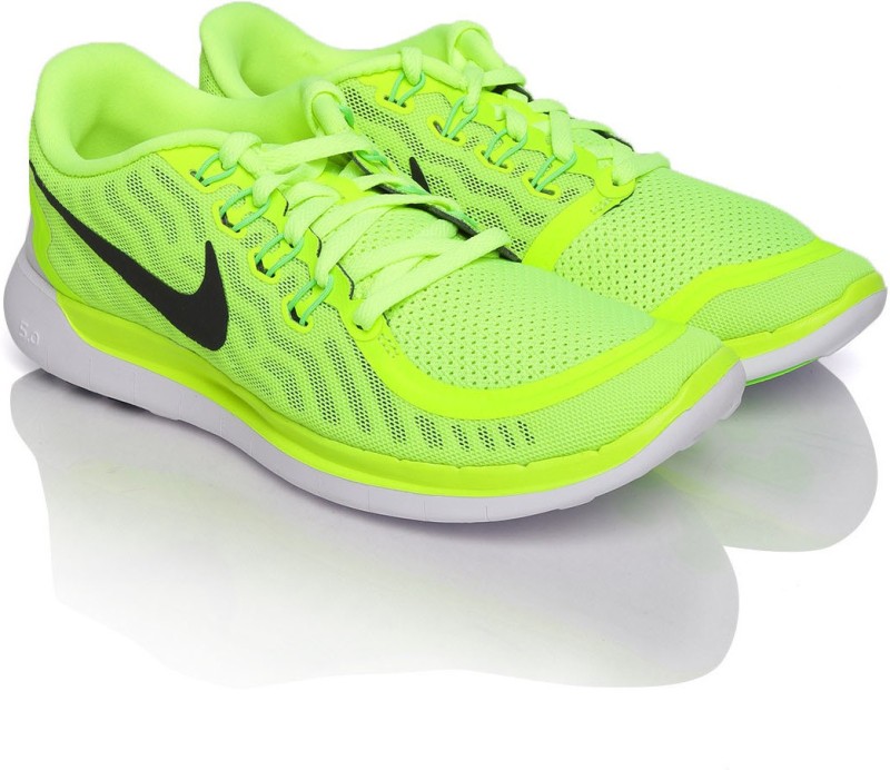 green color nike shoes