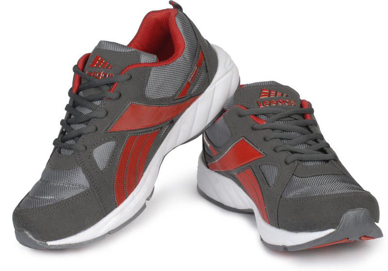 leedas sports shoes