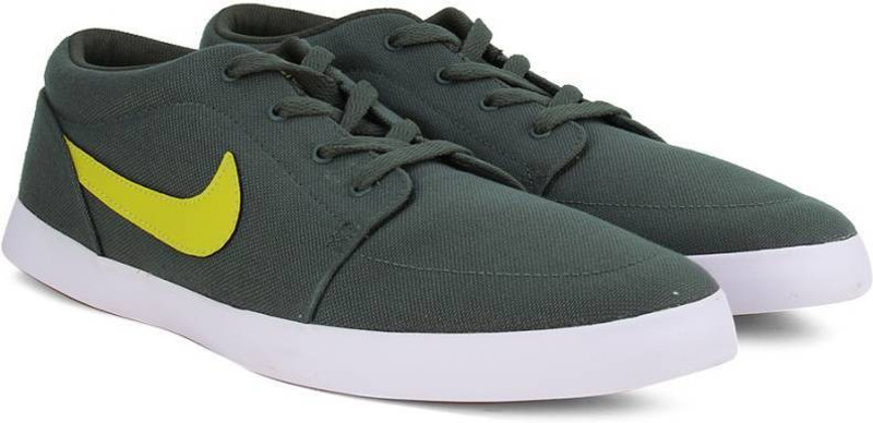 nike voleio sneakers
