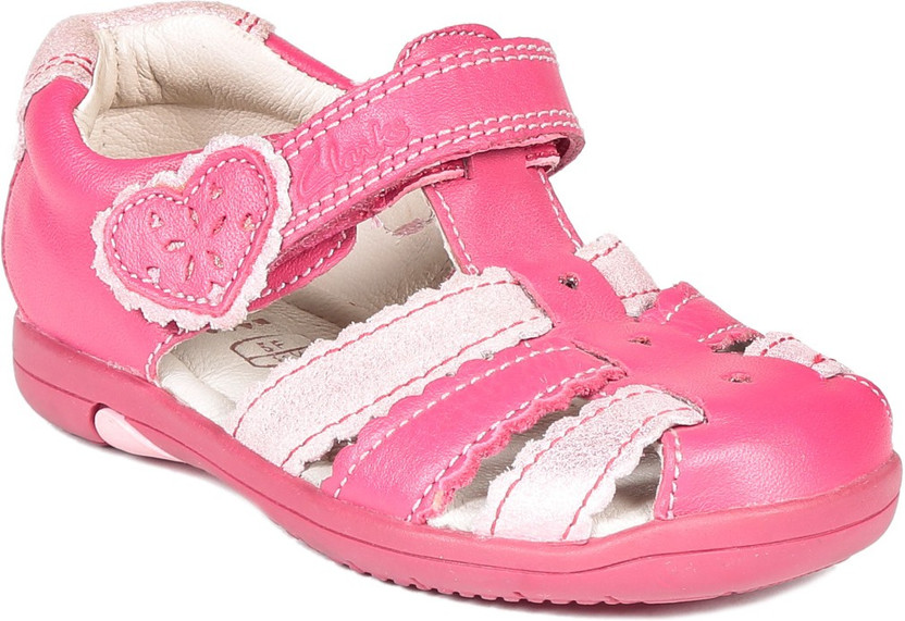 clarks girls pink shoes