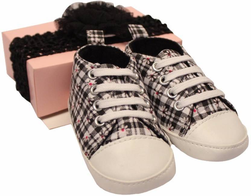 Babies Bloom Infant Baby Girl Black Pattern Crib Shoes And Black