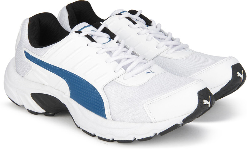 puma white sports shoes for men