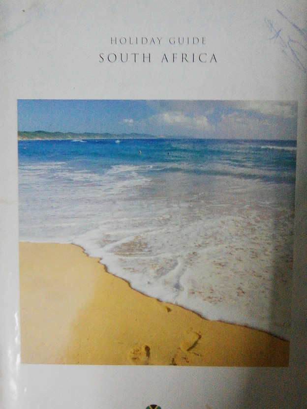 Holiday Guide South Africa(Paperback, South African Tourism Board)