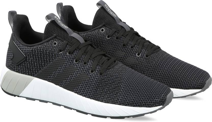 adidas questar da scarpe per gli uomini comprano cblack / cblack / carbonio adidas questar da scarpe per gli uomini comprano cblack / cblack / carbonio