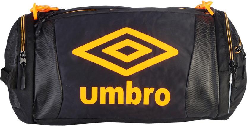 Umbro large wheeled holdall clearance