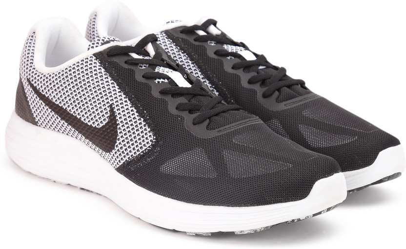 nike revolution 3 black and white