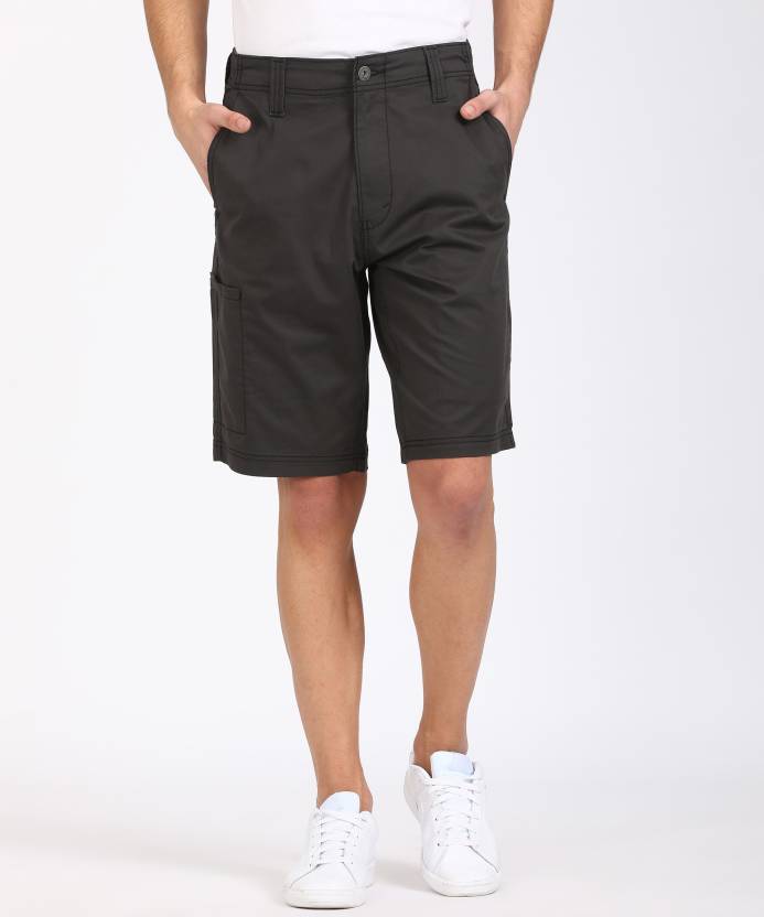 Denizen by Levi's Solid Men Grey Chino Shorts - Buy Denizen by Levi's Solid  Men Grey Chino Shorts Online at Best Prices in India 