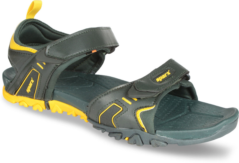 Sparx SS-484 Men Green, Yellow Casual 