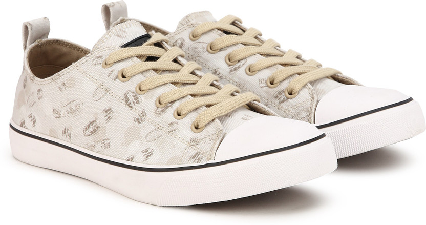womens tennis shoes with stars
