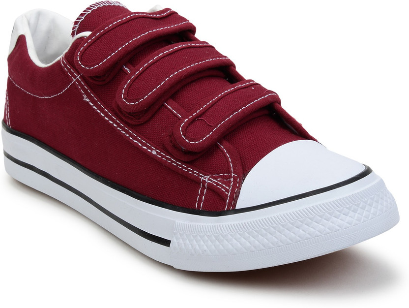 Canvas shoes flipkart