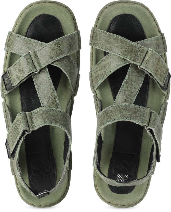 WOODLAND Men Green Sports Sandals - Buy 