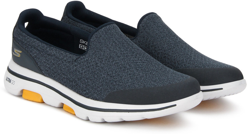 Skechers Go Walk 5-Sparrow Walking 