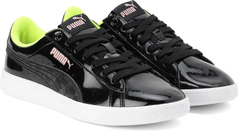 PUMA Vikky v2 Shift Sneakers For Women - Buy PUMA Vikky v2 Shift Sneakers  For Women Online at Best Price - Shop Online for Footwears in India |  Flipkart.com