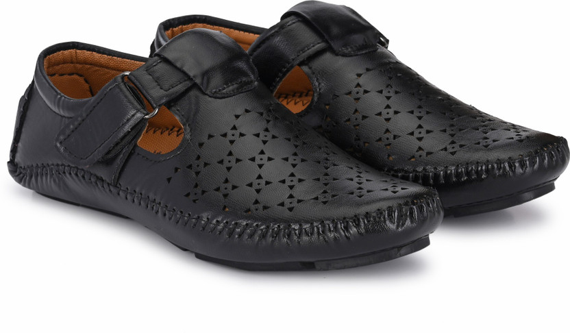 Walkstyle Men Black Casual - Buy 