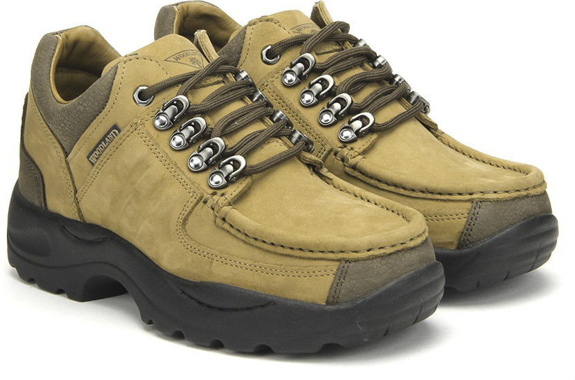 Woodland spider shoes