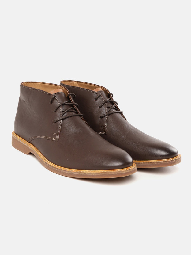 brown clarks