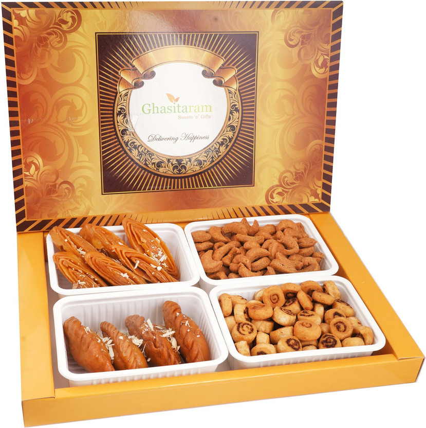 Ghasitaram Ghasitaram Gifts Big Box of Gujiyas, Khaja; Gujiya Namkeen and Bhakar Wadi Combo(800g) - Flipkart Deal