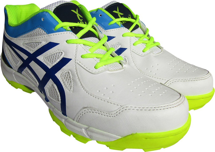 Thrax optipro stud cricket shoes clearance