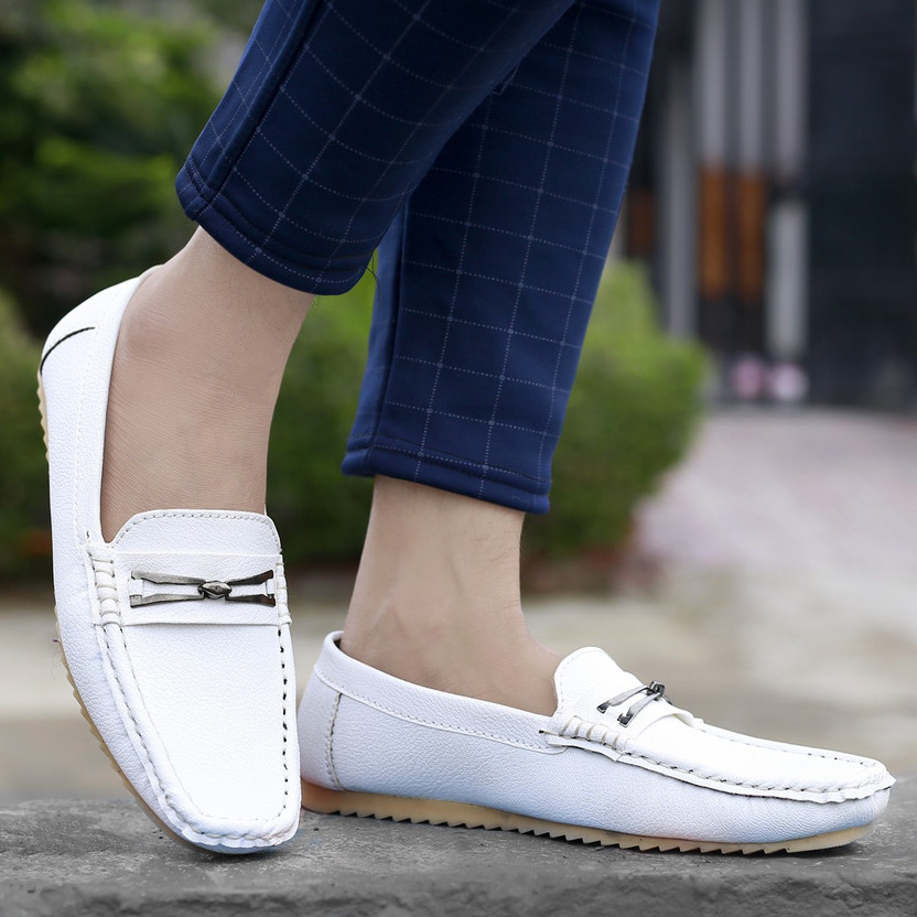 White loafers flipkart Sale