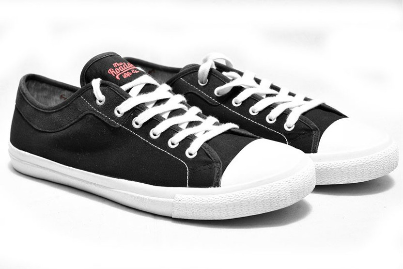 Roadster Canvas Shoes For Men - Buy 