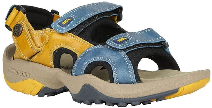 Woodland sandals flipkart clearance