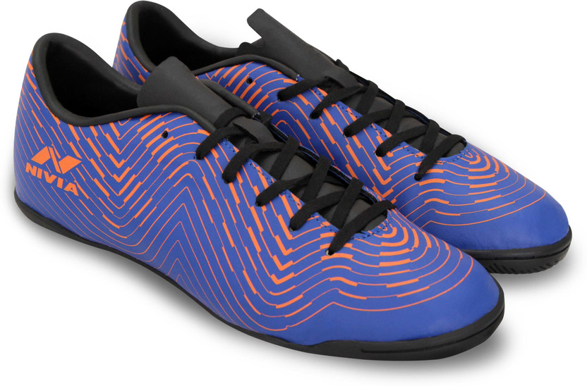 Futsal shoes flipkart clearance