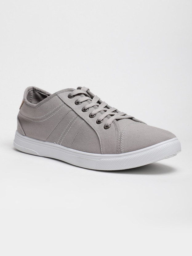 Locomotive shoes flipkart clearance
